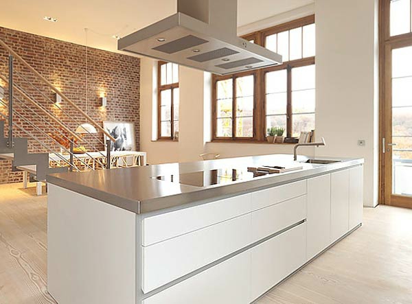 minimalistische Küche Gegensatzfarben Holz