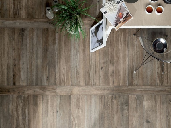 Aussehen  Holzfliesen Ariana Ceramica Italiana Fußbodenheizung  hell Boden 