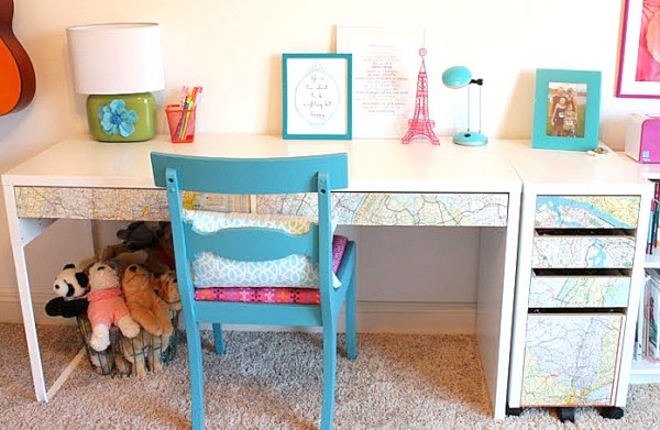 DIY Schreibtisch blau Stuhl weiß Kinder Photos Spielzeuge