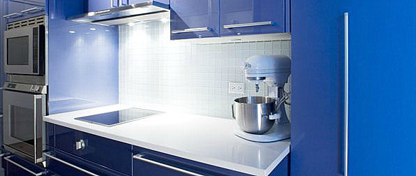 blau modern küche schrank