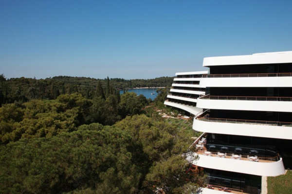 design hotel in kroatien unvergesslich urlaub natur terrassen
