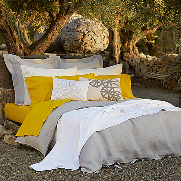 modern Bett Decke gelb  weiß
