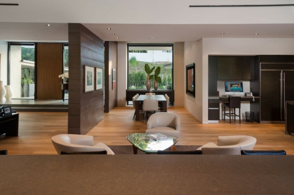 Elegant Wohnung in Beverly Hills weiß sofa