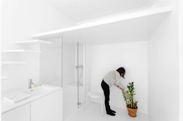 Modern Paris Apartment innovative Techniken  für Beleuchtung