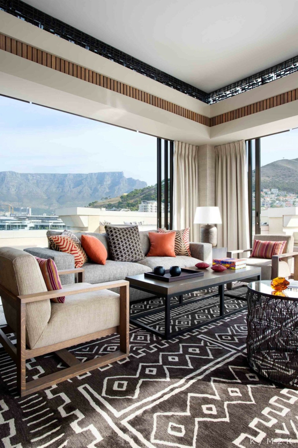 penthouse mit edlen materialien und dezentem luxus große panorama fenster