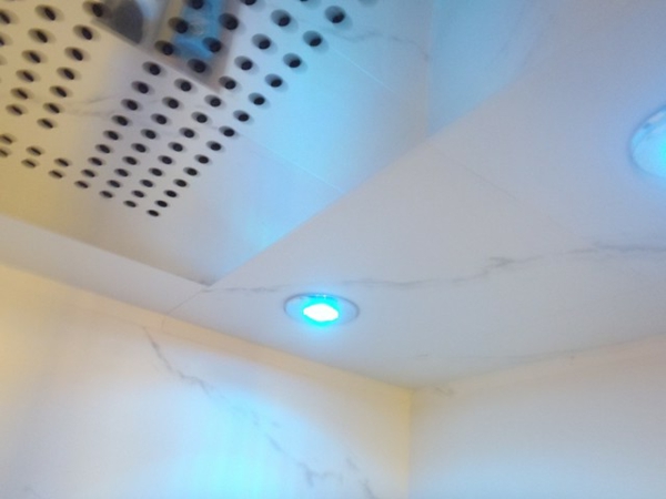 Professionelle Hinweise Installation im Badezimmer beleuchtung