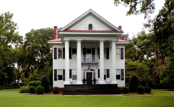 Renovierung historisches Plantage-Haus traditionell