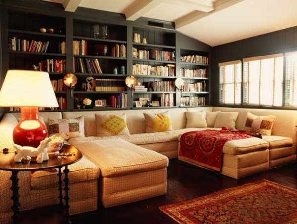 fabelhaft Bücherregale lampe couch teppich