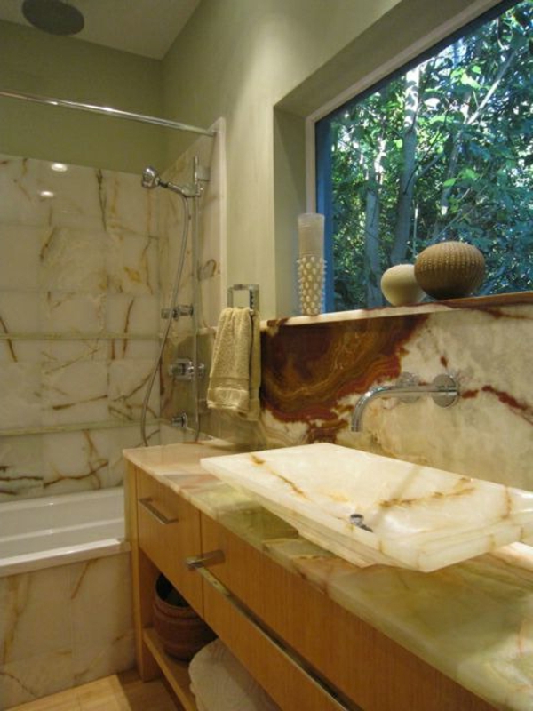 kleine Badezimmer marmor waschbecken wanne