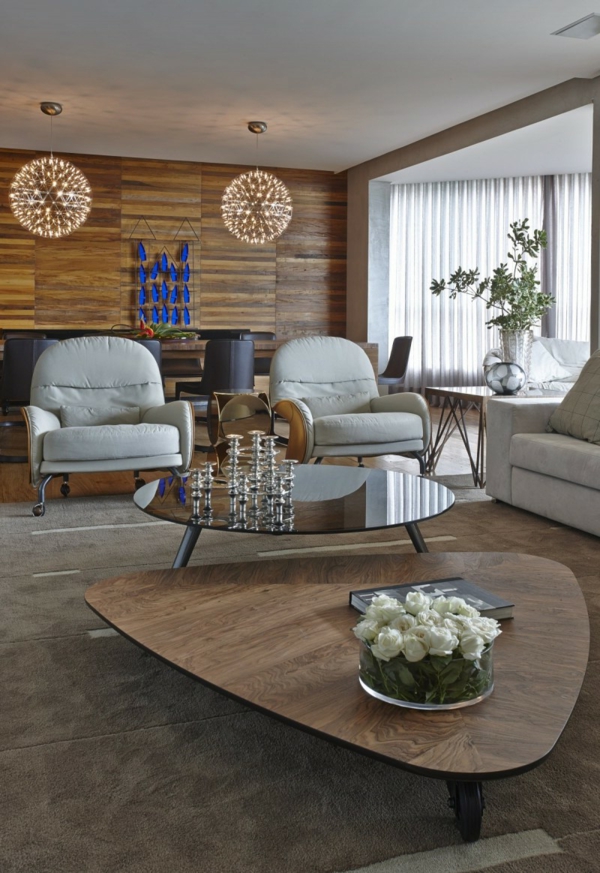 tolles Interior Apartment sofa tisch glas leuchter vase