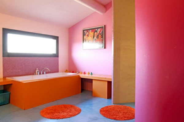 tolles Interior orange wanne badezimmer teppich