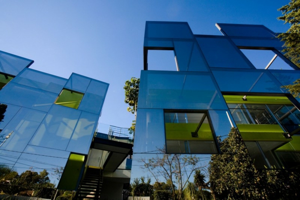 tolles Mehrfamilienhaus architektur glas
