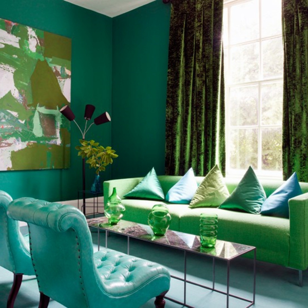 Interior Farben smaragdgrün sofa tisch couch kunstwerk