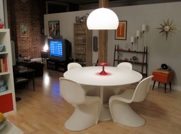 Möbel design Ideen tulpentisch stuhl weiß leuchter regale