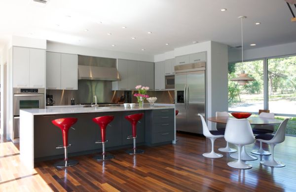 Möbeldesign Ideen tulpentisch stuhl kücheninsel barhocker rot küche