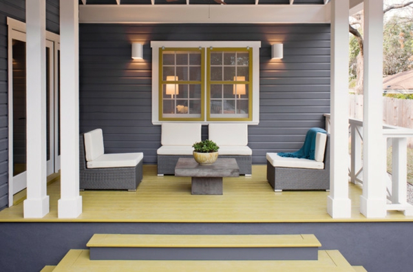 unterschiedliche Cottages grau wand sofa tisch gelb