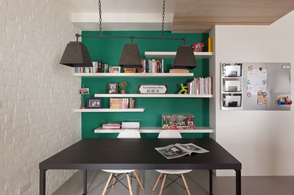 Apartment Design hellen dunklen Nuancen grün regale tisch
