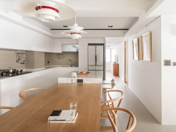 Apartment weiß Design hellen dunklen Nuancen tisch küche
