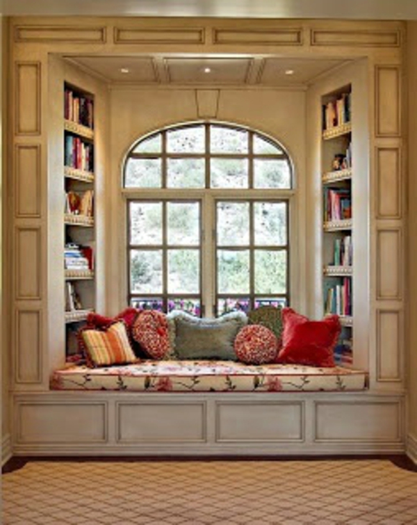 Bücher dekorieren wunderbar Wohnung couch