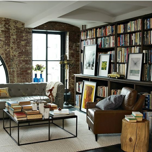 Bücher dekorieren wunderbar Wohnung regale tisch wohnzimmer couch sofa