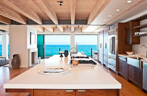 Das Haus von Matthew Perry in Malibu atemberaubendes Interior kücheninsel