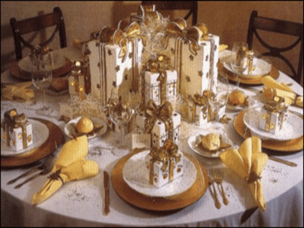Dekoideen  Silvester Tisch golden teller geschenk serviette besteck