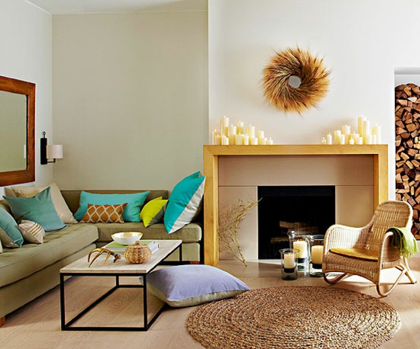 Dekoration mit Farben gelb kamin tisch couch kissen