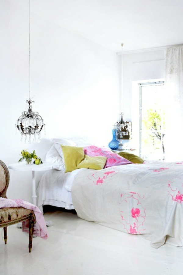 Herrliche Schlafzimmer Designs leuchter bett rosa