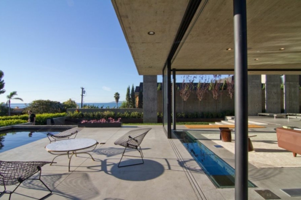 Luxuriöse Residenz in Kalifornien teich patio tisch stuhl