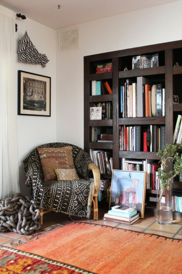 Schaffen Sie Kunst zu Hause sofa bild regale buch