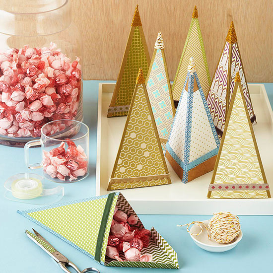 Weihnachten Erzeugnisse pyramide süßigkeiten papier gemustert