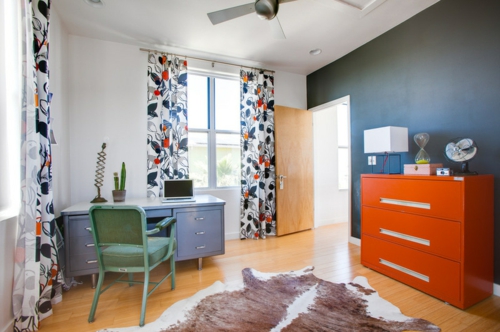 moderne inneneinrichtung orange arbeitszimmer kommode blickfang farbe