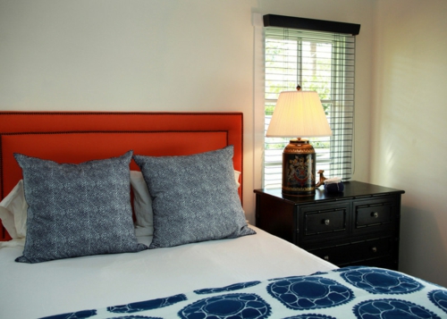 moderne inneneinrichtung orange schlafzimmer bett kopfteil akzent