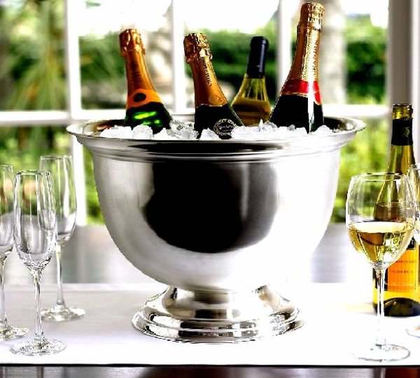 silvester deko ideen tischdeko champaniarflaschen gläser