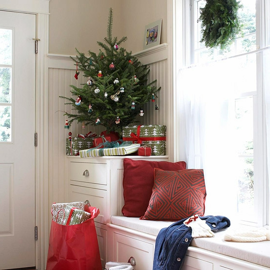 weihnachten dekoration klein innenraum kleine deko details flur tannenbaum