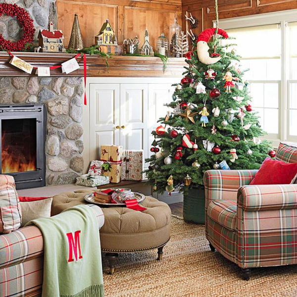 Dekoration des Weihnachtsbaumes sofa spielzeuge