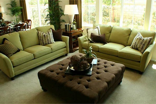 Die besten Zimmerpflanzen couch tisch lampe grün