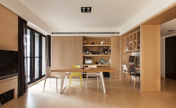 Organisches  minimalistisches Interior tisch holz regale stuhl schreibtisch