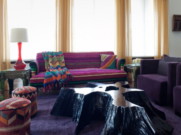 Wunderbar Kaffeetische lila couch lampe hocker bunt sofa stamm
