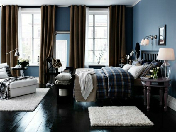 farben im schlafzimmer wandfarbe blau weiß gardinen braun