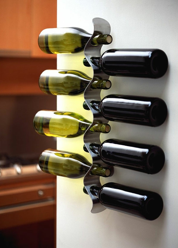 kreativ handgemacht Wein Regale flasche
