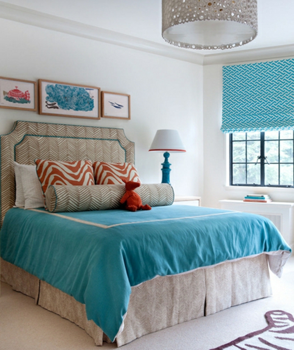 modern Schlafzimmer bett blau bettkopfteil lampe