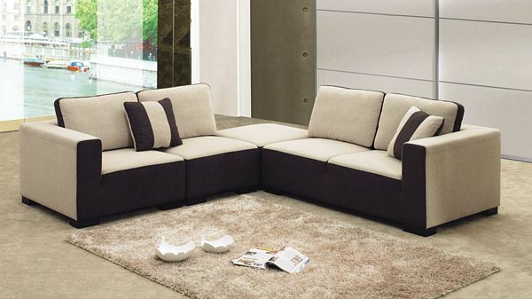 modulare Sofas beige schwarz teppich