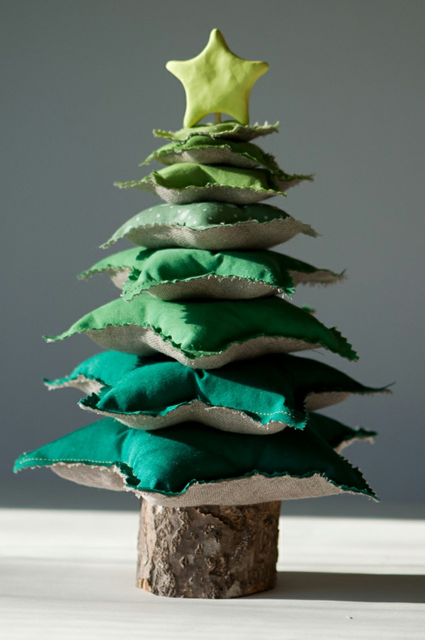 natürlich Weihnachtsdekorationen grün tannenbaum