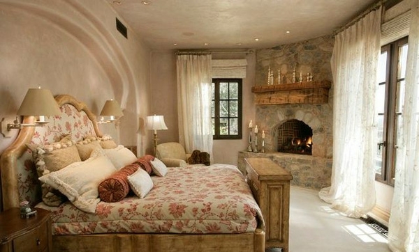 romantisch Schlafzimmer Designs blumenmuster kamin