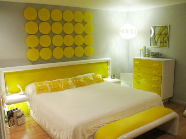 schlafzimmer farben gelb grell zitronengelb weiß