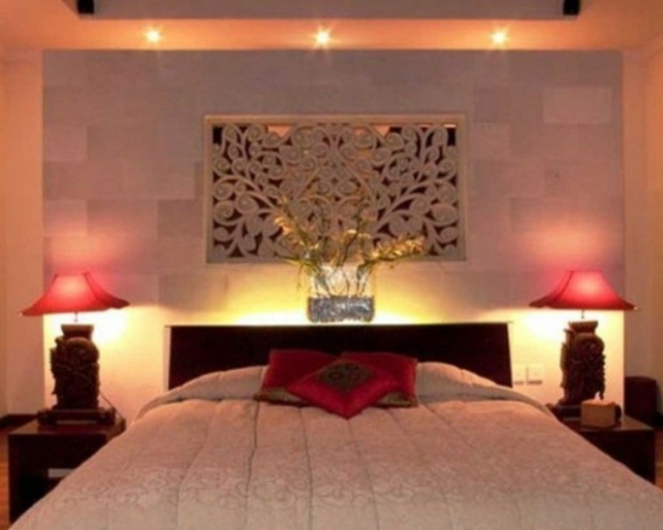 schlafzimmer ideen romantik einrichtung beleuchtung rot stehlampen wanddeko