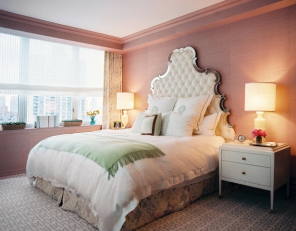 schöne romantische Schlafzimmer bett rosa bettkopfteil lampe