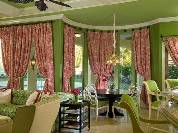 Erkerfenster Dekoration grün couch tisch stuhl gardinen