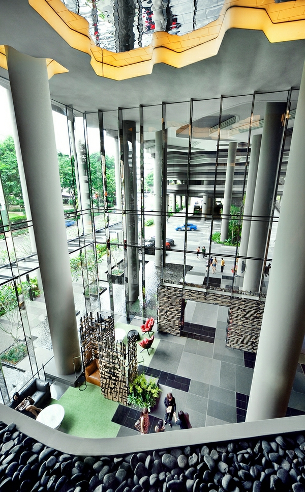Hotel in Singapur säulen grau bodenbelag